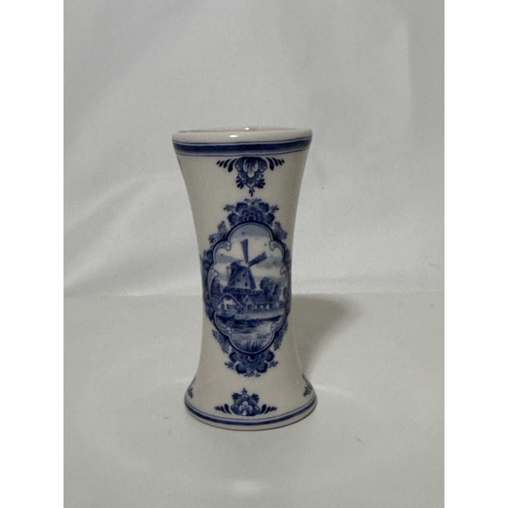 Delft Blue ceramic vase